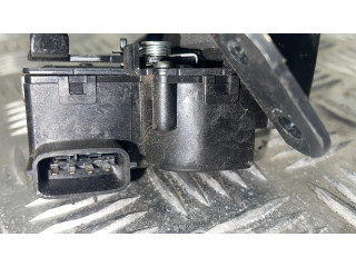 Замок багажника     Hyundai i30 2007-2012 года