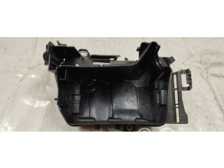   Pojistková skříňka 2465403803, A2465400182   Mercedes-Benz A W176 2017
