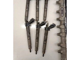 Vstřikovač 8571569, 8571555   BMW 7 G11 G12  pro naftový motor 3.5 B57 