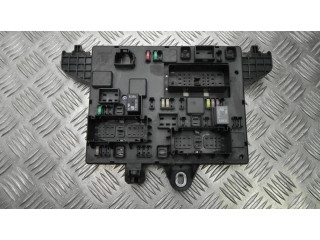 Pojistková skříňka Комфортный модуль 13302300, G3257   Vauxhall Astra J 2012