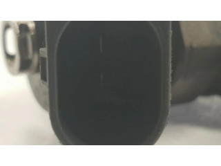 Vstřikovač 13537793836   BMW 3 E90 E91  pro naftový motor 2.0  