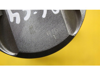 Píst 077B   Audi A6 S6 C4 4A     