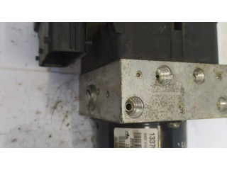 Jednotka ABS 13370782   Opel Astra  2010
