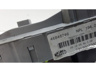 Блок предохранителей 46846746, 46520429   Fiat Croma    