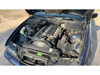 Vstřikovací lišta 1437442, 1438949   BMW 5 E39  pro benzínový motor 2.5 256S5 M54B25