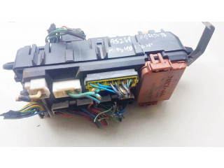 Блок предохранителей  mb953355   Mitsubishi Carisma    
