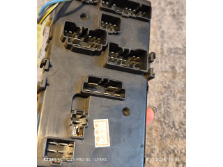 Ящик предохранителей (комплект) 8260097405   Daihatsu YRV