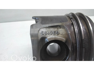 Píst 0840BB   BMW 3 E90 E91  pro naftový motor 2.0 n47d20a 