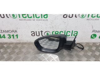 Zpětné zrcátko  Volkswagen Beetle A5 2014  20110208  