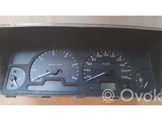 Přístrojová deska  Land Rover Discovery 2001 YAC114022  