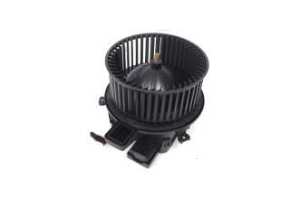 Вентилятор печки    4M2820021B   Audi A4 S4 B9 8W
