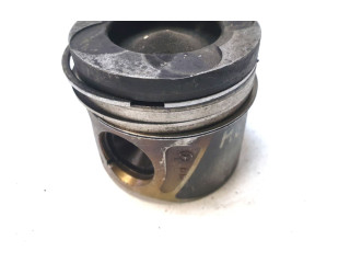 Píst 8349P   Mercedes-Benz E W212    OM 651.925 