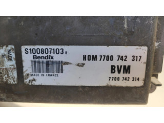 Блок управления двигателя 7700742317, 7700742314   Renault Espace II