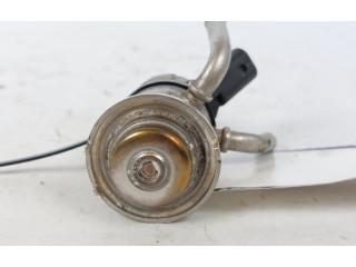 Vstřikovač 858020901   BMW 2 F46    B37C15A 