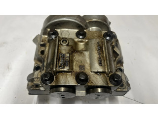 Масляный насос   FB5E6K360BE  Ford Mustang VI 2.3