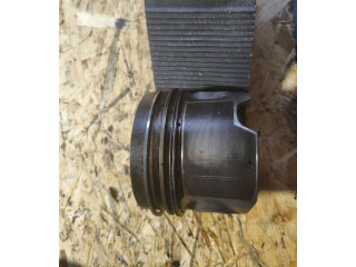  Поршень Crt 83L82  Volkswagen Touareg II  