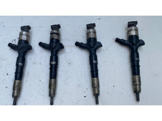 Комплект форсунок 2367030100    Toyota Hilux (AN10, AN20, AN30) для дизельного двигателя  2.5