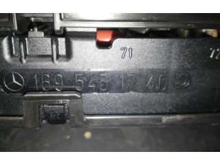   Pojistková skříňka 1695451740   Mercedes-Benz  W169 2007