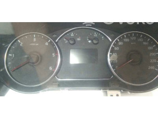 Přístrojová deska  KIA Carens III 2017 94023A4210, 6000RPM240KM  