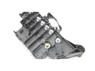   Pojistková skříňka A2305450801   Mercedes-Benz SL R230 2004