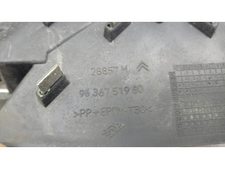 Верхняя решётка Citroen C5 2001-2004 года 9636751980, 26857M      