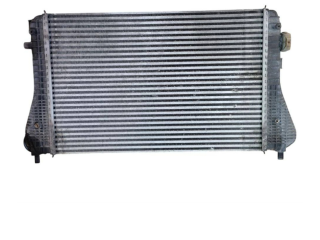 Интеркулер  3C0145805B   Volkswagen Tiguan 