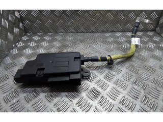   Pojistková skříňka 8V0937548, 8V0971225A   Audi RS3 2016