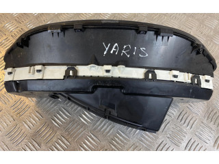 Přístrojová deska  Toyota Yaris 2007 838000DJ00, MB4573003611  