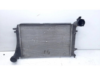 Интеркулер  1K0145803F   Volkswagen Caddy 1.6