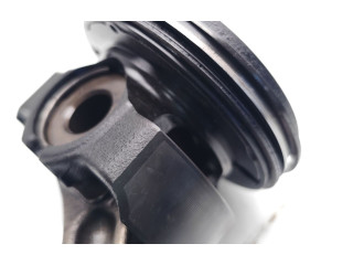 Píst YS23DDTT   Nissan Navara D23    YS23DDTT 