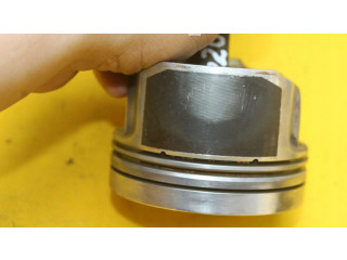  Поршень с шатуном  81P27  Seat Leon (1M)  
