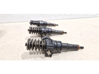 Vstřikovač 036130073AJ   Volkswagen PASSAT B5.5     