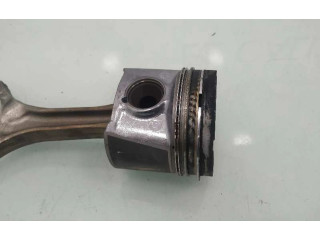 Píst    Audi A6 S6 C5 4B     