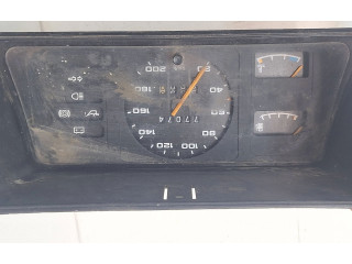 Přístrojová deska  Opel Kadett D 1984   