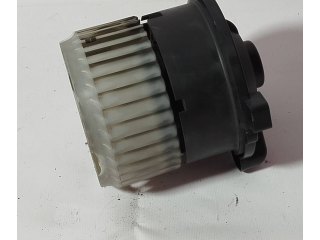 Вентилятор печки    52205348   Mitsubishi Colt