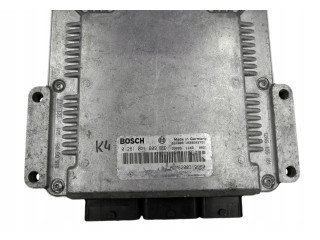 Řídící jednotka 8200319960, 0281011609   Volvo S40, V40 2002