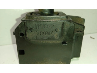 Ручка стеклоочистителей 17D682   Mazda 3 I