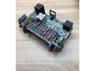   Pojistková skříňka 90464777, 091448292   Opel Corsa B 1993