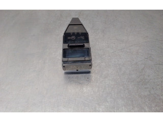 Дисплей    8391002200   Toyota Auris E180