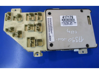 Блок предохранителей  04760228AB, 04760228AB   Chrysler 300M    
