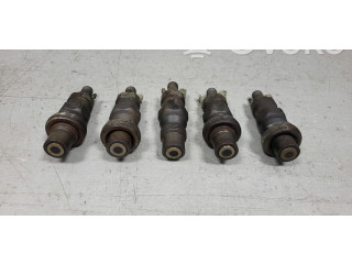 Комплект форсунок     Mercedes-Benz 200 300 W123   