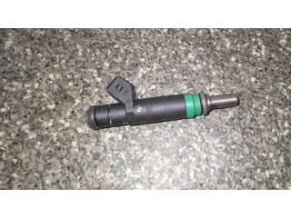 Vstřikovač 7525721   BMW 7 E65 E66  pro benzínový motor 5.0  