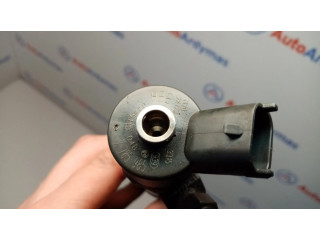 Vstřikovač 7785985, 13537785985   BMW 5 E39  pro naftový motor 2.5 M57 