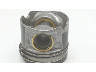 Píst 11258571012, 1212CD   BMW 2 F22 F23  pro naftový motor   