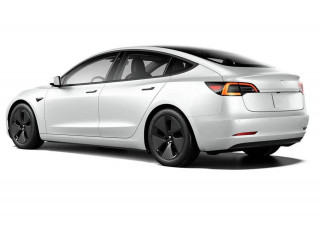 Дисплей    110113600F, 4700207098   Tesla Model Y