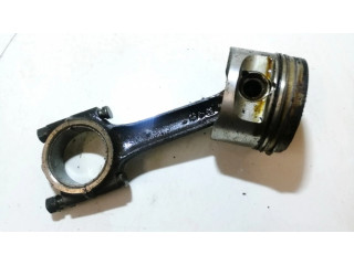 Píst    Alfa Romeo 155  pro benzínový motor 1.7  