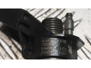 Vstřikovač 6420701187, A6420701187   Mercedes-Benz E W212  pro naftový motor 3.0 OM 642.852 