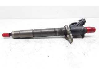 Vstřikovač 31303238, 0445116046   Volvo S60    D5204t3 