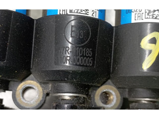 Топливная рампа 67R010185, 110R000005   Nissan Micra K14  