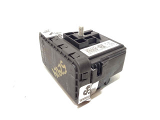 Блок управления 8889040624, 31652494   Lynk & co 01